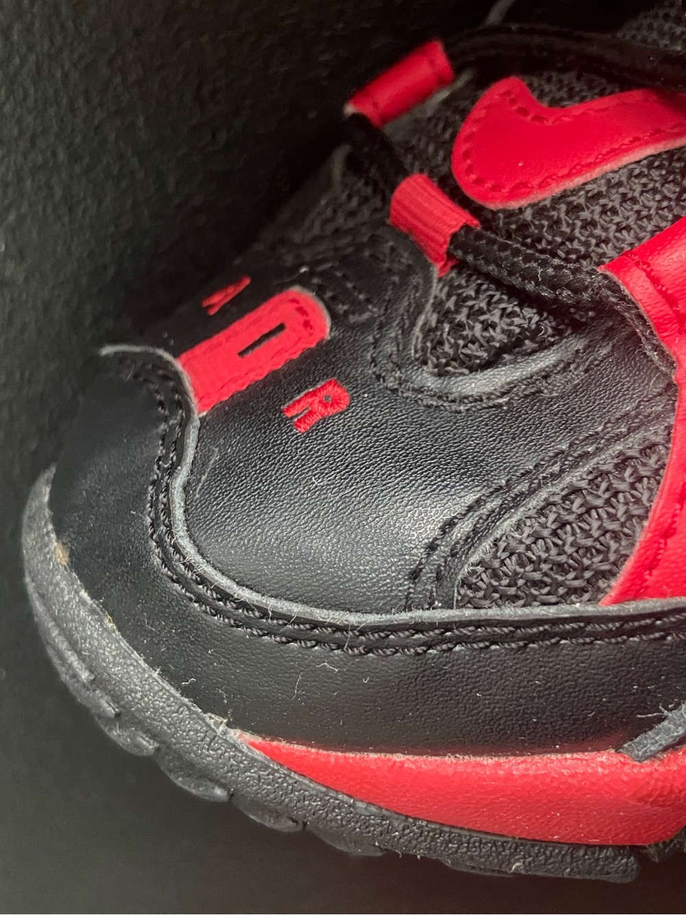 Red & Black Nike Slants - Picture 9 of 14